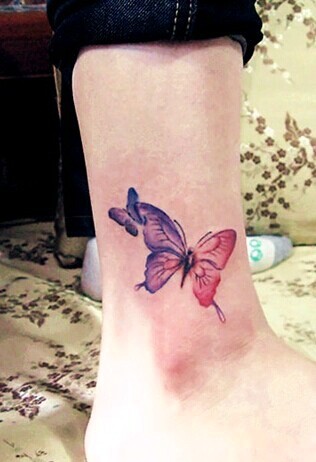 点击大图看下一张：漂亮唯美的脚踝蝴蝶刺青图9