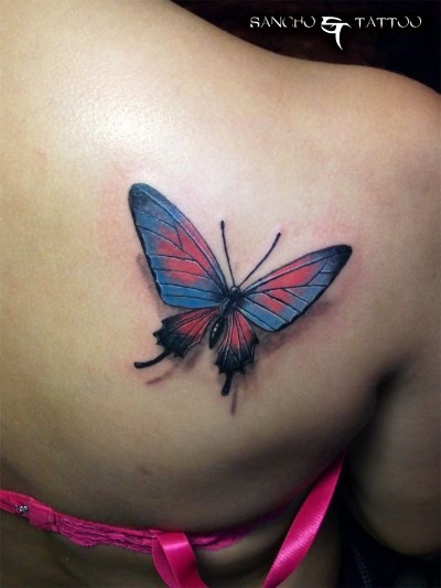 点击大图看下一张：时尚个性的肩部蝴蝶刺青图2