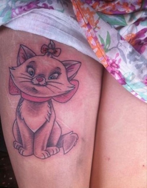 点击大图看下一张：可爱的猫咪女生大腿纹身图3