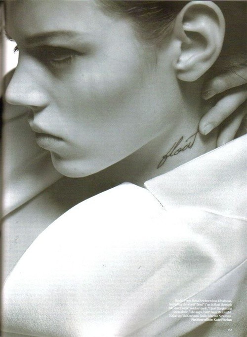 点击大图看下一张：一组F王子freja的个性脖颈刺青图6