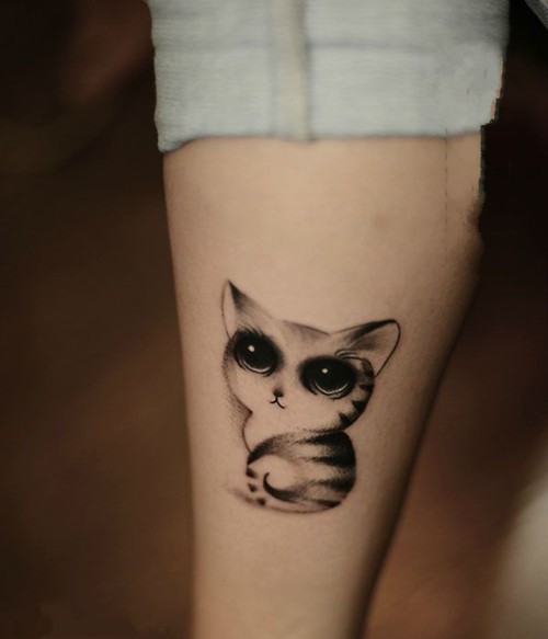 点击大图看下一张：可爱的猫咪女生脚部纹身图5