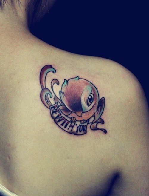 点击大图看下一张：女生后肩漂亮好看的纹身图4