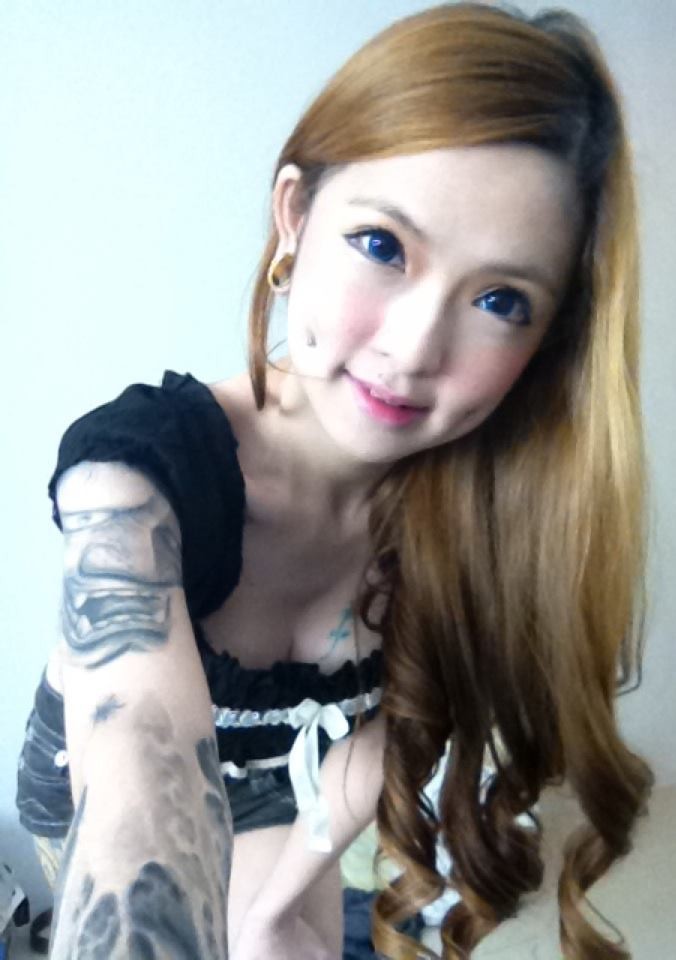 点击大图看下一张：纹身个性小美女套图图10