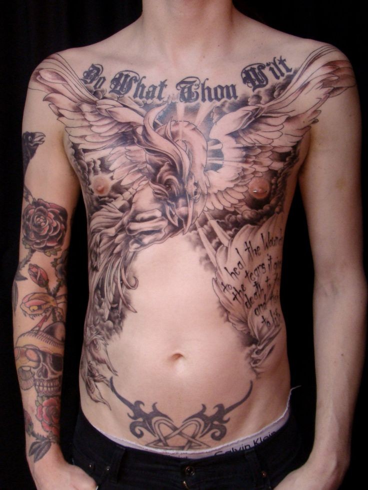 点击大图看下一张：男士胸部非常有个性的纹身图案图2