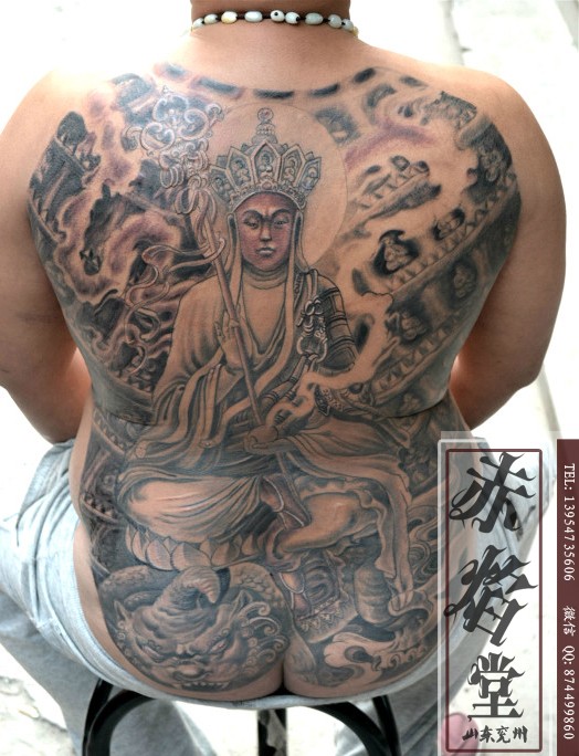 点击大图看下一张：纹身师的纹身作品图2