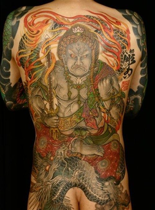 点击大图看下一张：满背霸气不动明王纹身图5