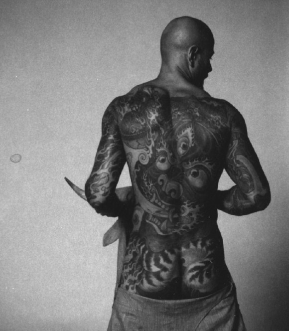 点击大图看下一张：JONDIX的好友的背部纹身作品图4