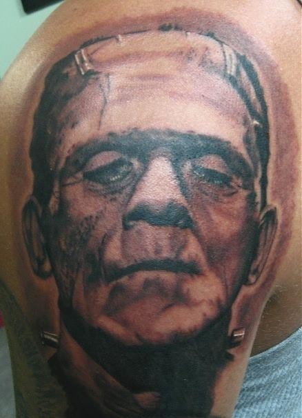 点击大图看下一张：JOSH DUFFY手臂肖像纹身作品图2