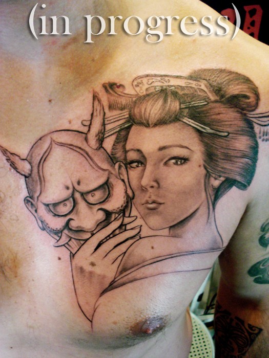 点击大图看下一张：纹身艺术家露西的胸部纹身佳作图3