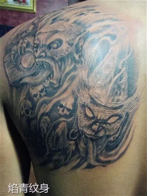 点击大图看下一张：时尚漂亮的纹身作品图2