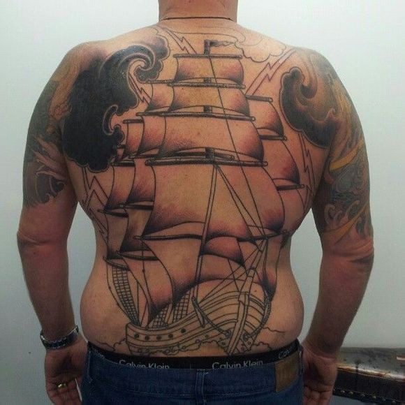 点击大图看下一张：新西兰 Matt Jordan 的满背纹身作品图3