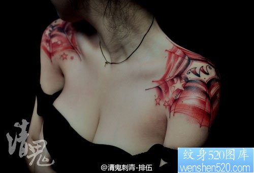 点击大图看下一张:美女肩膀处漂亮精美的蜘蛛网纹身图片