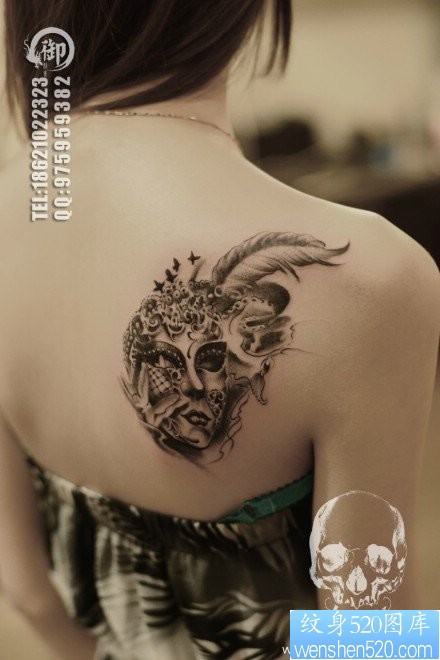 点击大图看下一张：美女肩背时尚潮流的威尼斯面具纹身图片