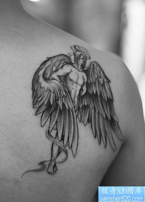 点击大图看下一张：一款肩部恶天使纹身图案
