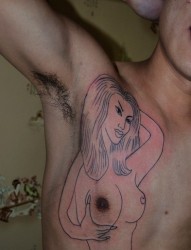 男士胸前很个性性感美女人物纹身图案