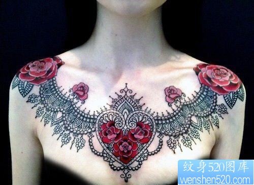 点击大图看下一张:美女前胸潮流经典的蕾丝纹身图片