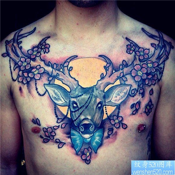 点击大图看下一张：一幅胸口彩色羚羊纹身图案