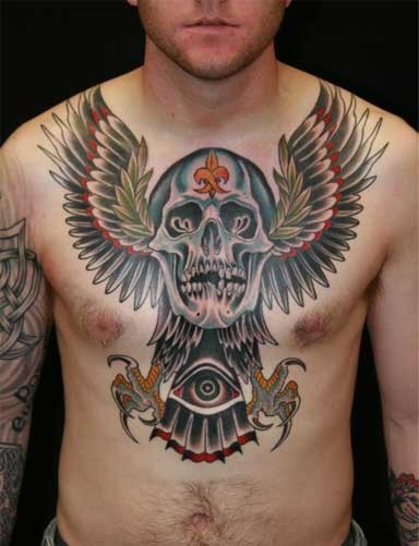 点击大图看下一张：男士胸部霸气的纹身图案图3