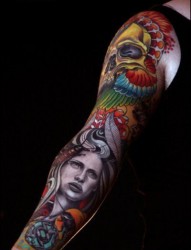 一款彩色欧美花臂纹身图案
