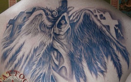 点击大图看下一张：黑白天使纹身图案