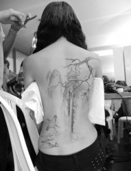 性感美女背部嫦娥纹身图片