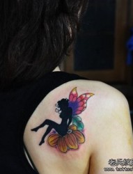 肩部彩色天使纹身图片由纹身520图库推荐