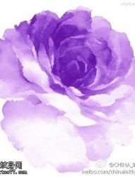 水彩风格玫瑰花纹身图片
