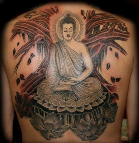 点击大图看下一张：满背大气经典的佛纹身