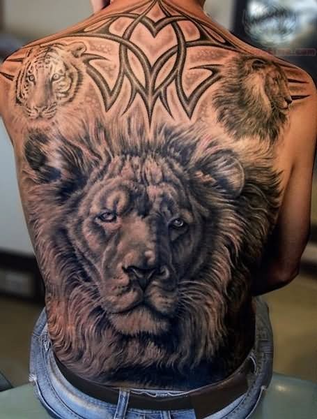 点击大图看下一张：背部霸气的狮子纹身图4