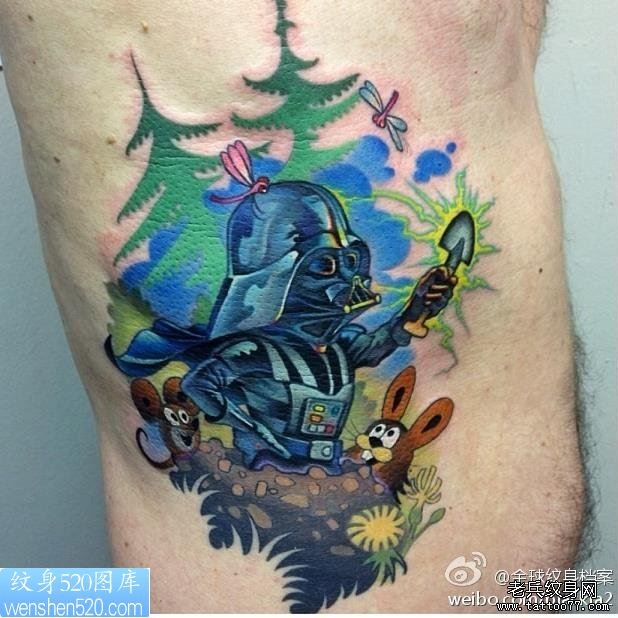 点击大图看下一张:一幅腰部school彩色黑武士纹身作品