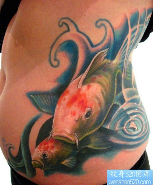 点击大图看下一张：侧腰鱼纹身图案