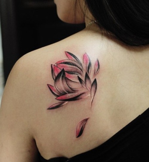 点击大图看下一张：经典漂亮的莲花纹身
