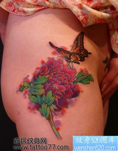 点击大图看下一张：美女臀部牡丹蝴蝶纹身图片