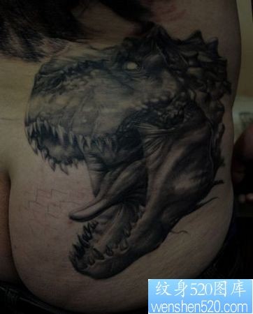 点击大图看下一张：臀部纹身图片：臀部恐龙霸王龙纹身图片纹身作品