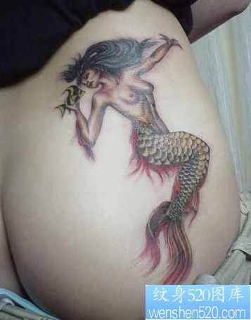 点击大图看下一张：另类潮流美女臀部美人鱼纹身图片纹身作品