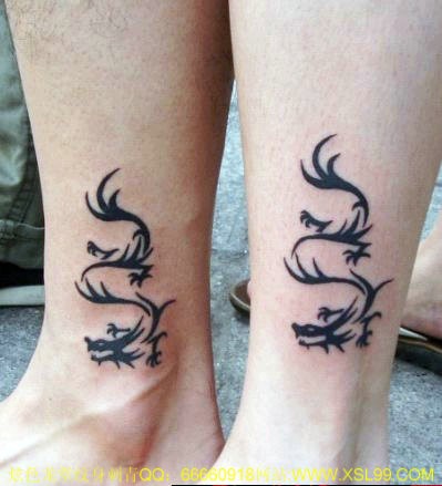 点击大图看下一张:男女小腿部飞舞的黑色蝴蝶情侣纹身图案图14