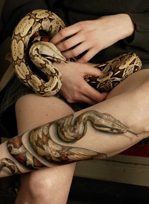 点击大图看下一张：超级逼真的蟒蛇图案