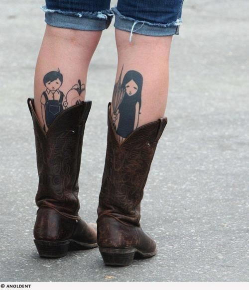 点击大图看下一张：女性腿部男孩和女孩纹身