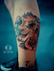 腿部可爱流行的狮子纹身图片