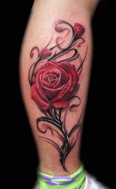 点击大图看下一张：非常好看的腿部玫瑰纹身
