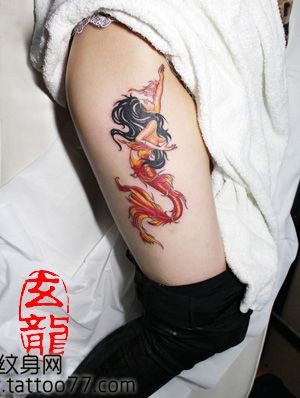 点击大图看下一张:美女腿部潮流性感的美人鱼纹身图片