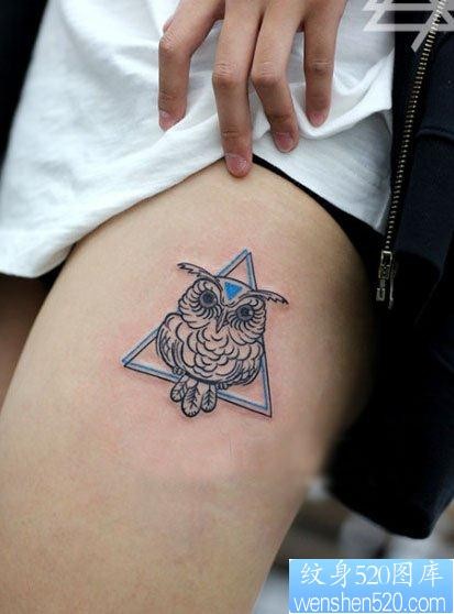 点击大图看下一张：美女腿部好看可爱的猫头鹰纹身图片