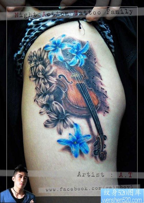 点击大图看下一张：美女腿部时尚精美的小提琴纹身图片
