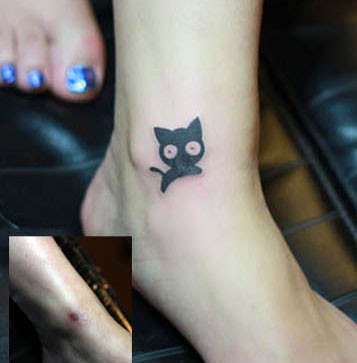 点击大图看下一张：纹身520图库推荐一幅脚踝小清新小猫纹身图片