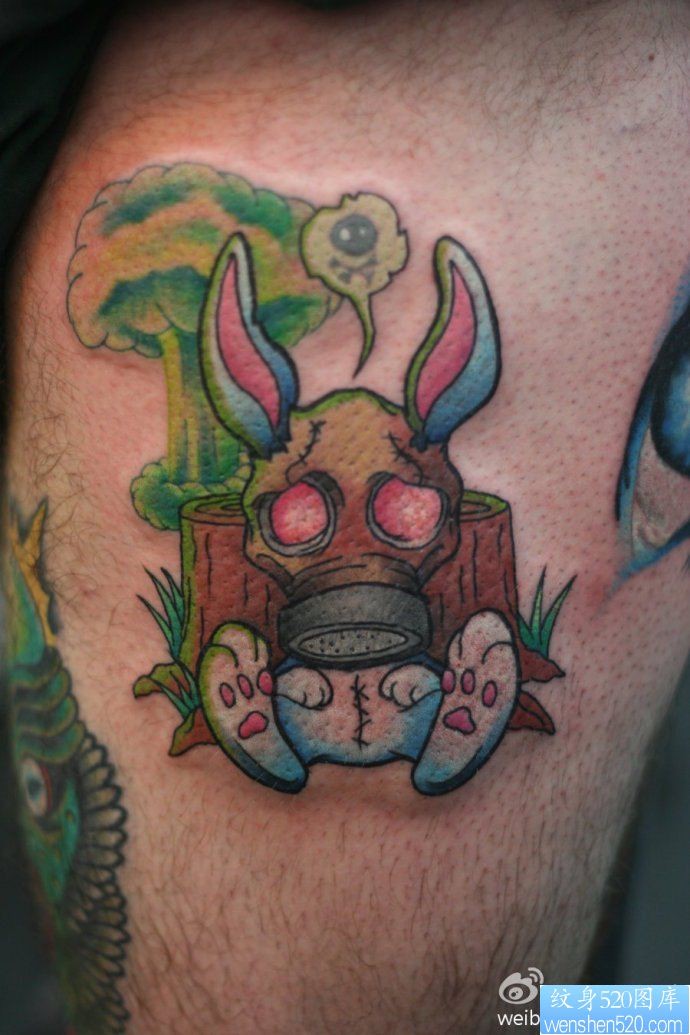 点击大图看下一张：彩色兔子纹身图片