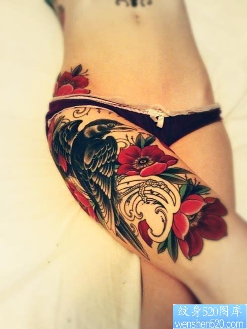 点击大图看下一张：一幅女人腿部彩色玫瑰花纹身图案