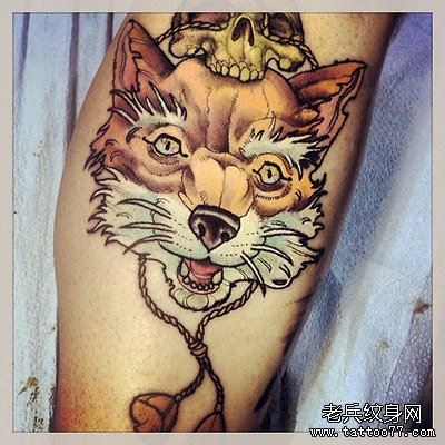 点击大图看下一张:个性的腿部老虎纹身图案