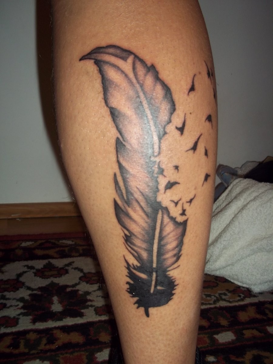 点击大图看下一张：羽毛纹身代表纯洁，是永恒的象征图4