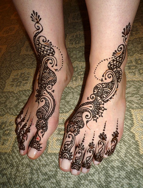 点击大图看下一张：印度海娜时尚脚部纹身图4