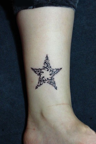 点击大图看下一张：脚踝时尚镂空星星纹身图5